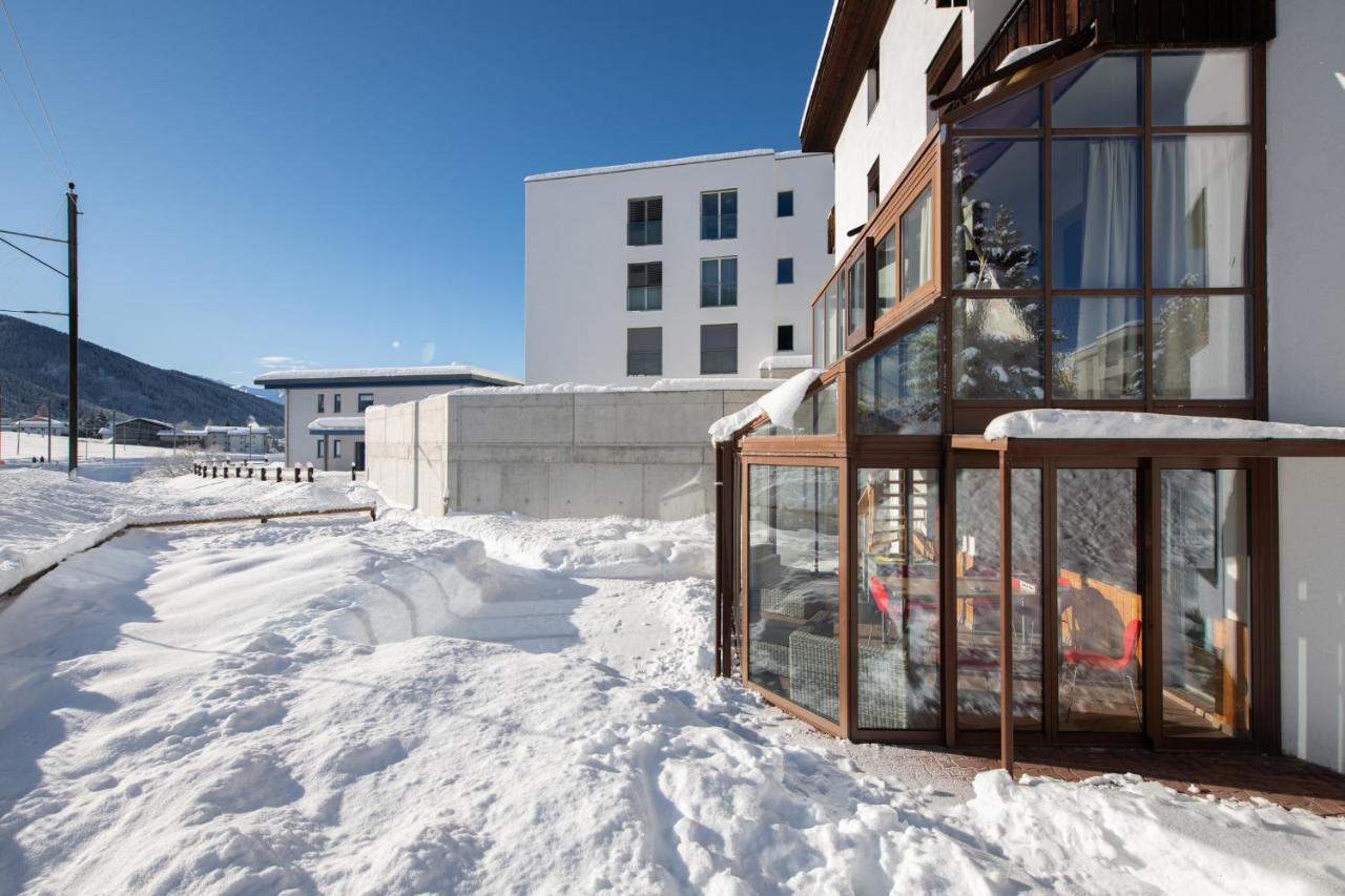 Agrimonia - 5,5-Zi Duplex Wohnung Bis 9 Personen Mit Eigenem Garten 达沃斯 外观 照片